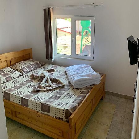 Casa Pestelui Hotel Două Mai Kültér fotó
