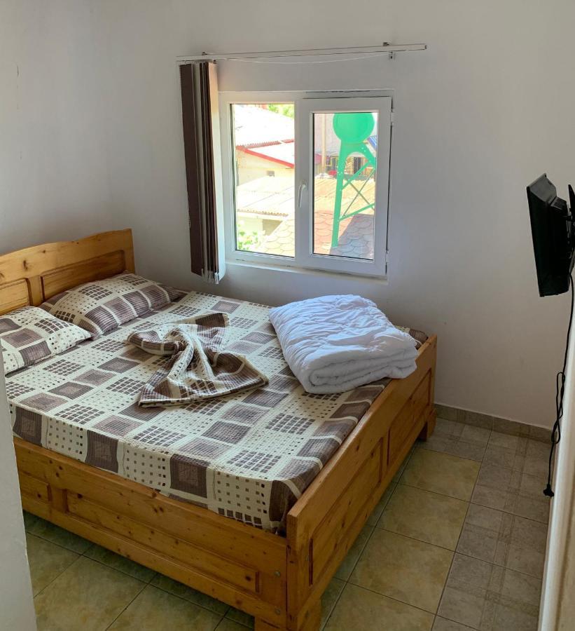 Casa Pestelui Hotel Două Mai Kültér fotó